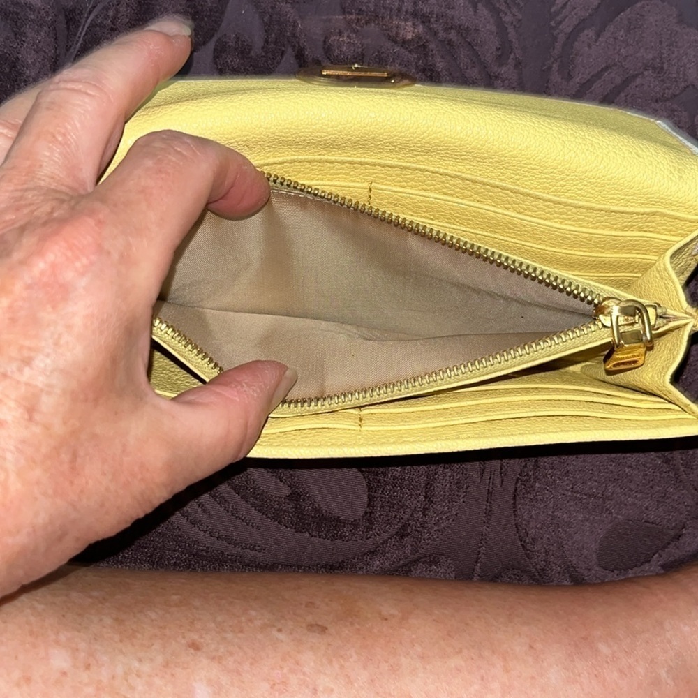 Miu Miu Bi-Color Wallet - Picture 10 of 10